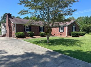 3958 Old Whiteville Rd, Lumberton, NC 28358