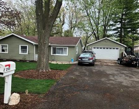 1st image of 26205 N Oak Ave