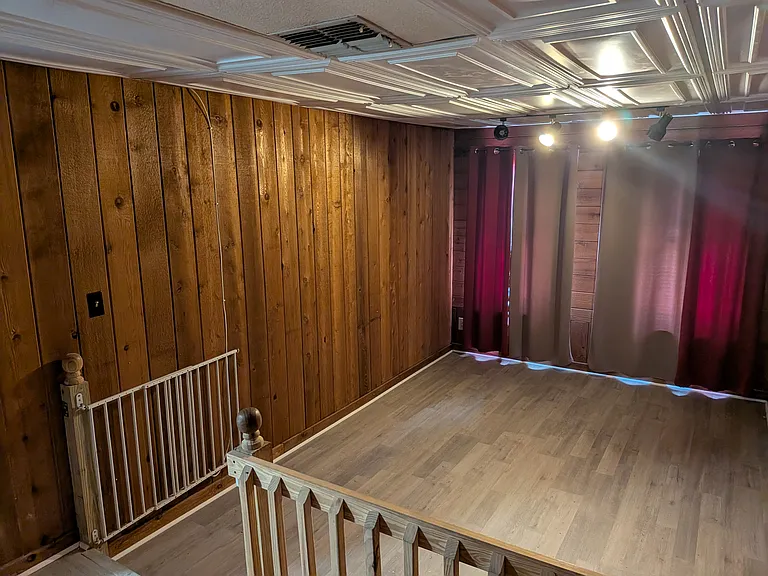 10981 Village Green Ave — Photo 36