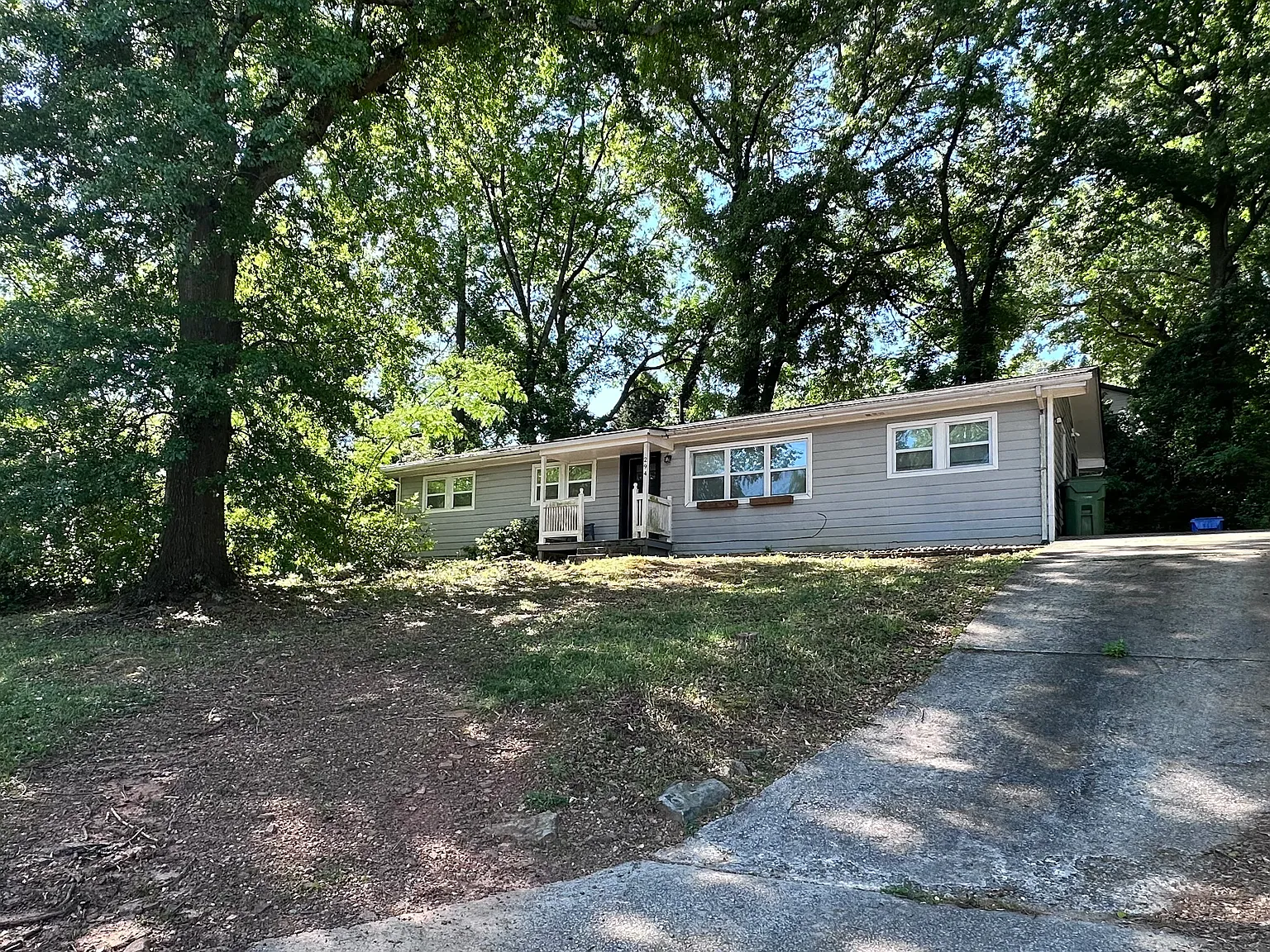 4 bed, 1400 sqft, $1,950 — Photo 1