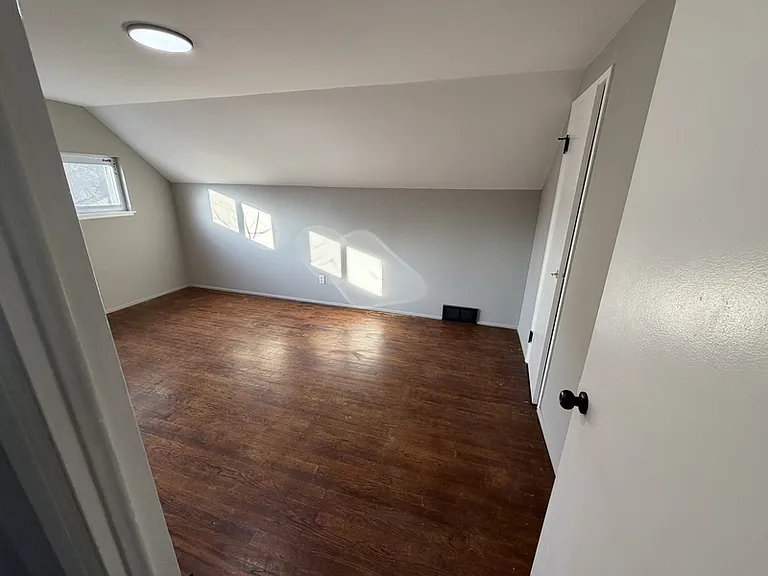 4300 E 175th St — Photo 54