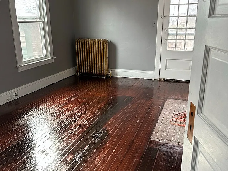 37 Minnesota Ave #1 — Photo 9