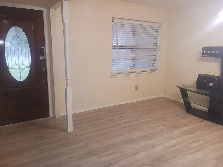 350 Forrest Hill Ln — Photo 2