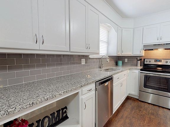 4th image of 217 Hayne Dr
