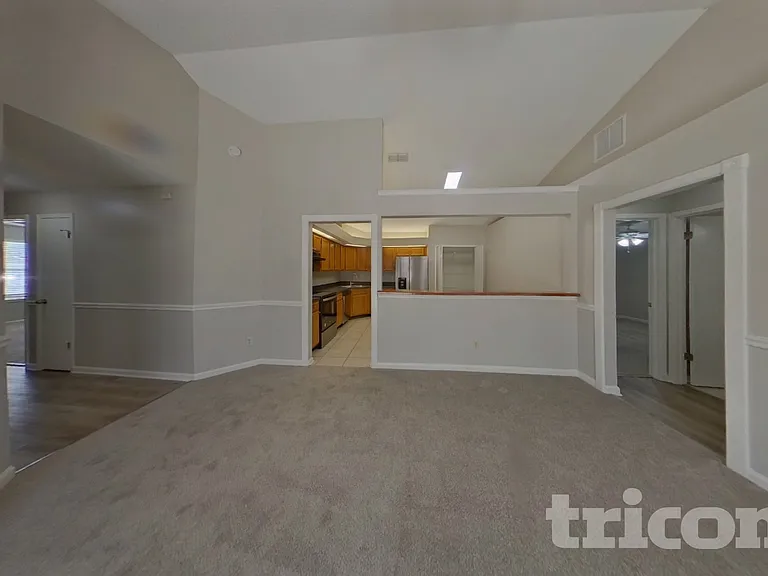 1854 Mackenzie Ct N — Photo 4