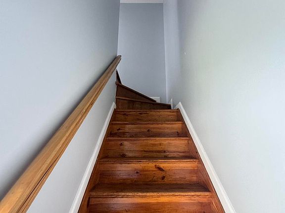 2nd image of 15 Spratt Ave Floor 2