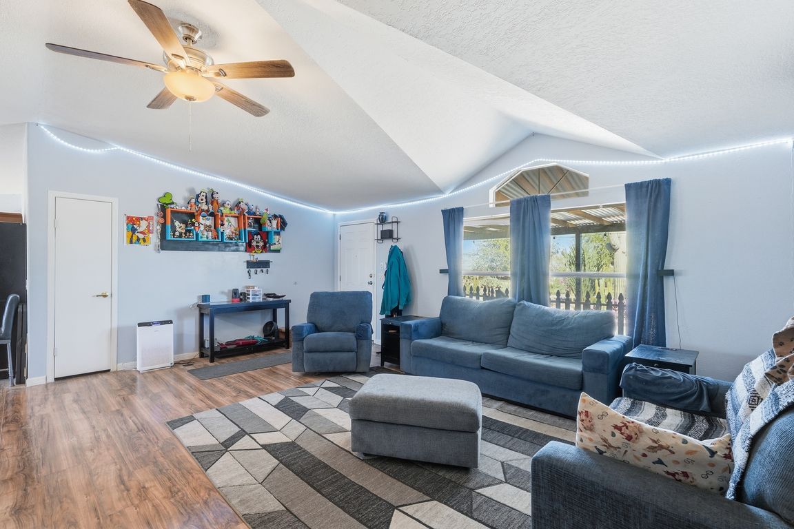 next background image