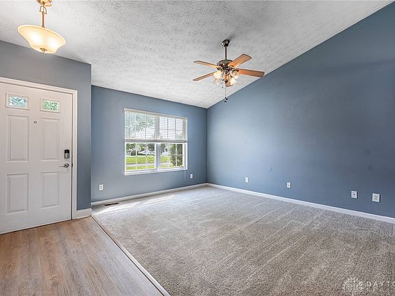 3rd image of 506 Thompson Dr