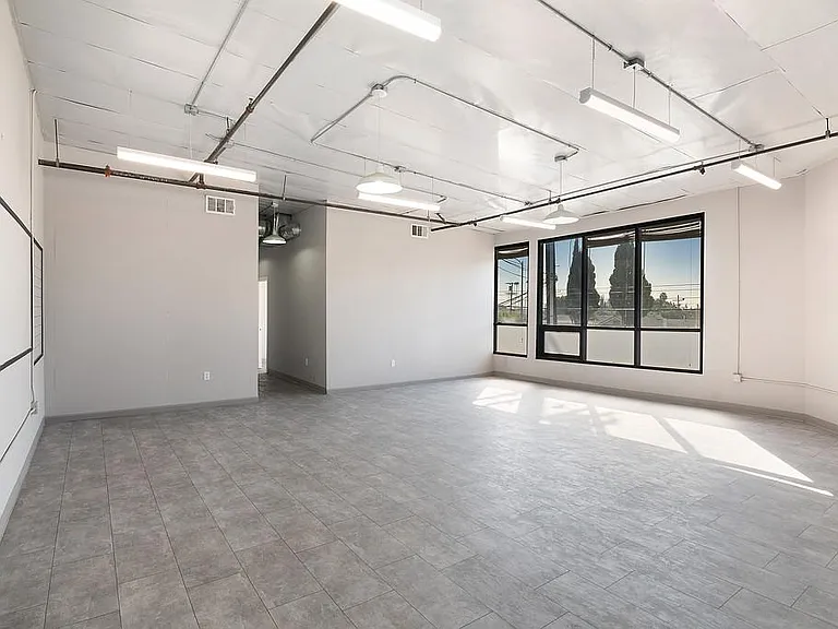 5265 Fountain Ave #2 — Photo 6
