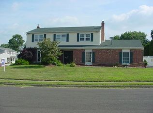 510 Valmore Rd, Fairless Hills, PA 19030