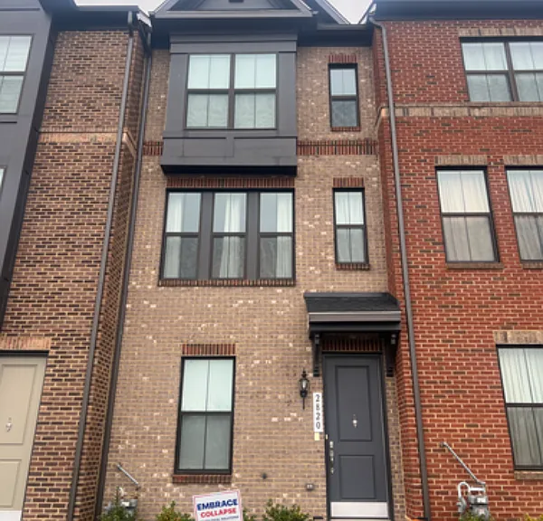 2820 Dart Dr — Photo 1