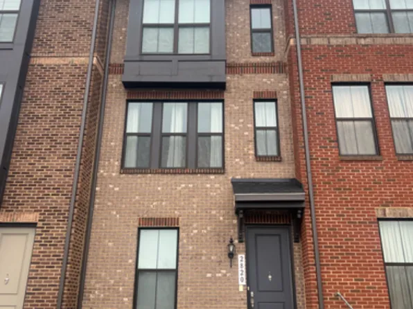 2820 Dart Dr, Alexandria, VA 22306