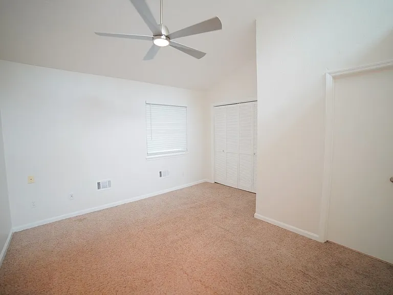 1240 High Rd — Photo 11