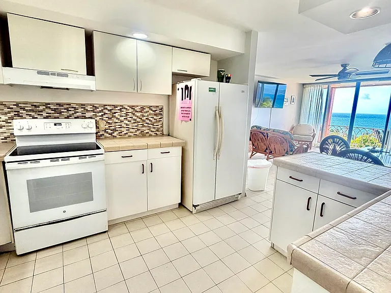 B1 Coakley Bay Est — Photo 4
