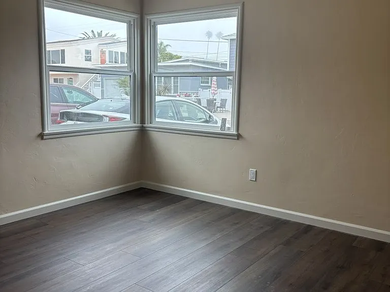 314 Castaic Ave — Photo 10