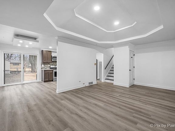 5th image of 1366 Blackhawk Dr