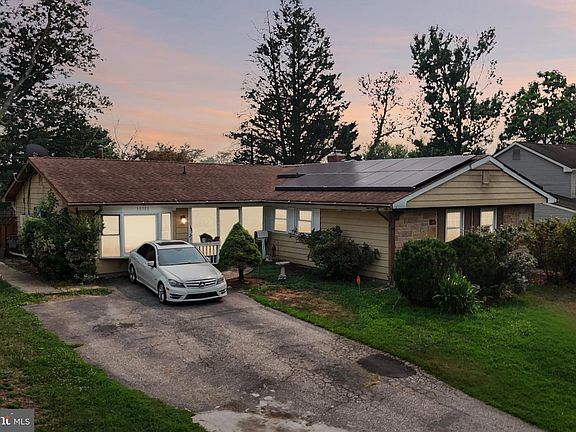 2nd image of 15751 Pointer Ridge Dr
