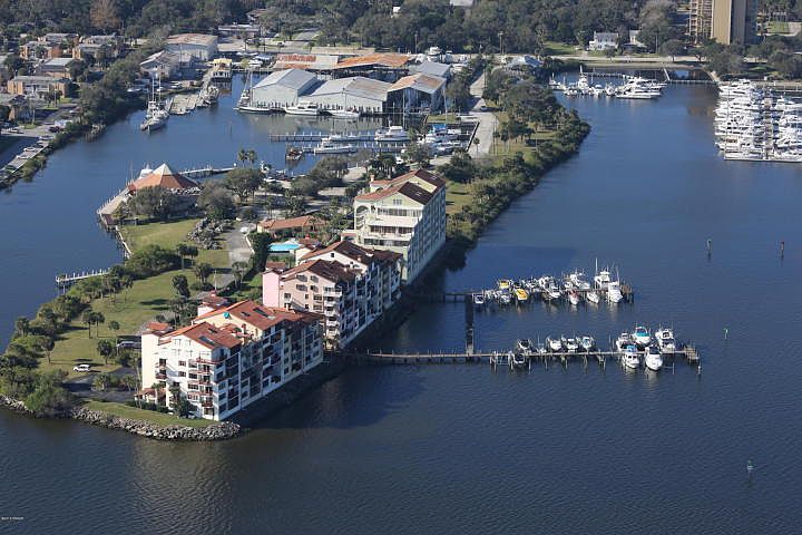 1st image of 551 Marina Point Dr