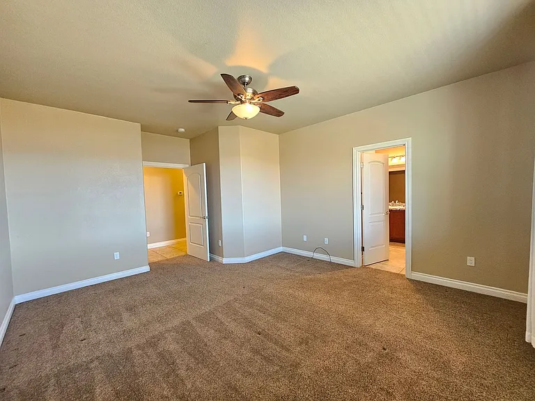 18187 Kodiak Bear Ct — Photo 11