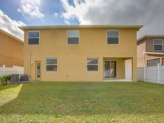 5th image of 8823 Royal Enclave Blvd