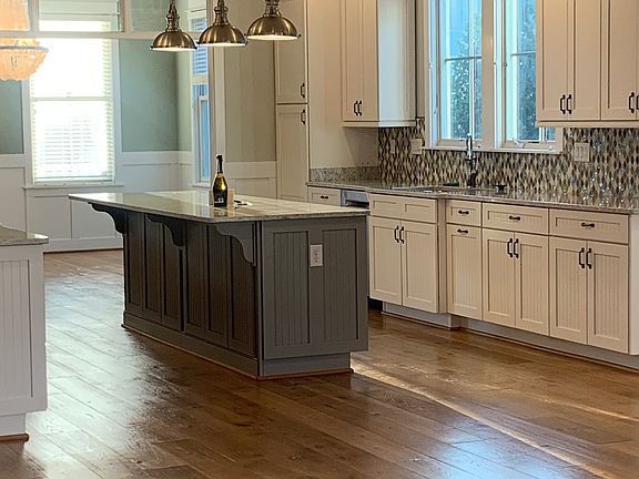 4th image of 4871 Coventry Ln