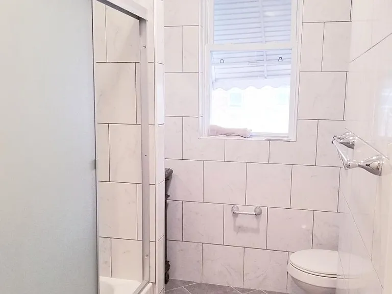 5147 Catharine St #3 — Photo 6