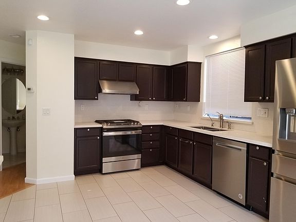3rd image of 1636 Troon Dr
