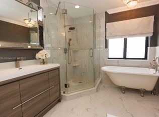 14925 SW 180th Ter, Miami, FL 33187