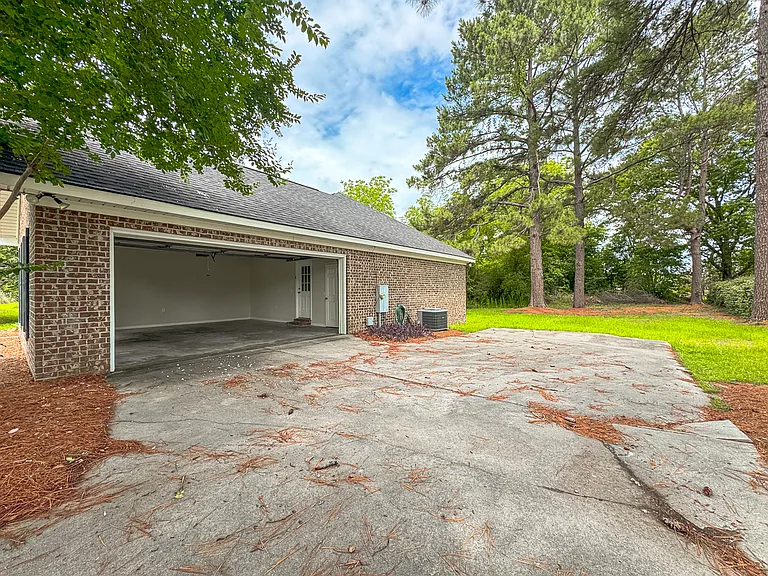 1159 Bartlett Dr — Photo 7
