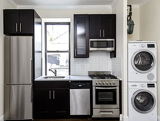 Rented by Icon Realty Management