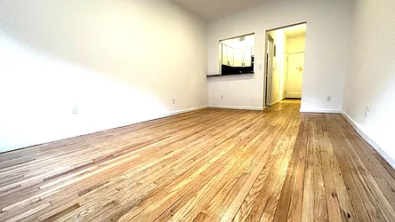 Rented by HOLTON REAL ESTATE INC.