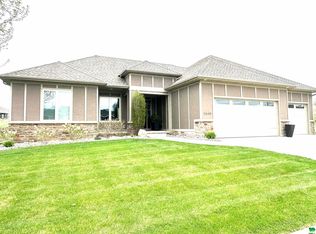 3540 Wanamaker Way, Sioux City, IA 51106