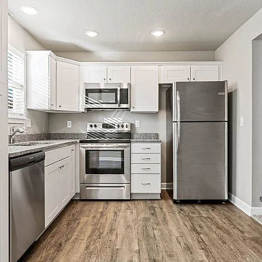 Traditions Townhomes — Photo 8