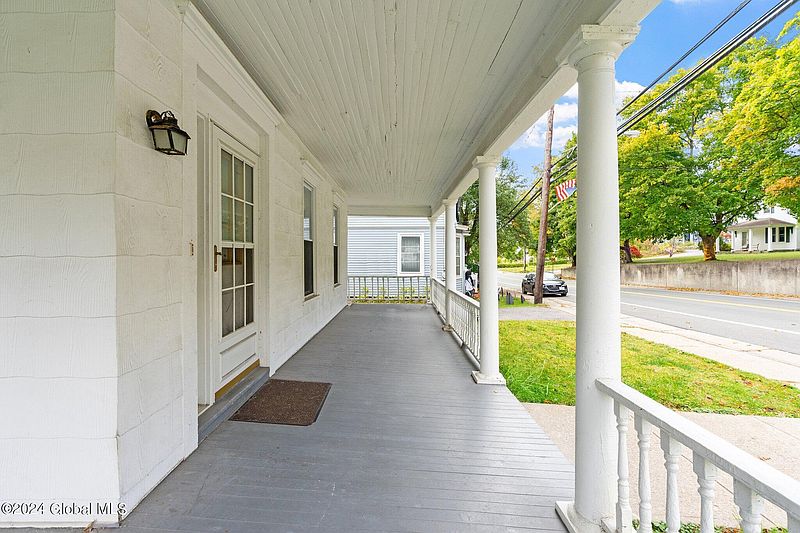 4th image of 1749 Main Street
