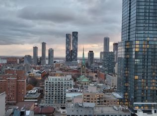 88 Queen St E #55, Toronto, ON M5C1S1