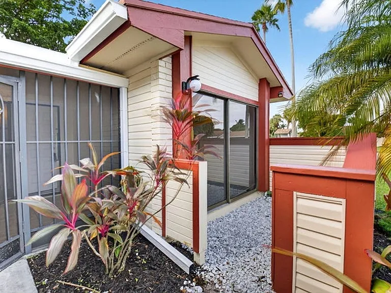 29 Fawlkland Cir — Photo 8