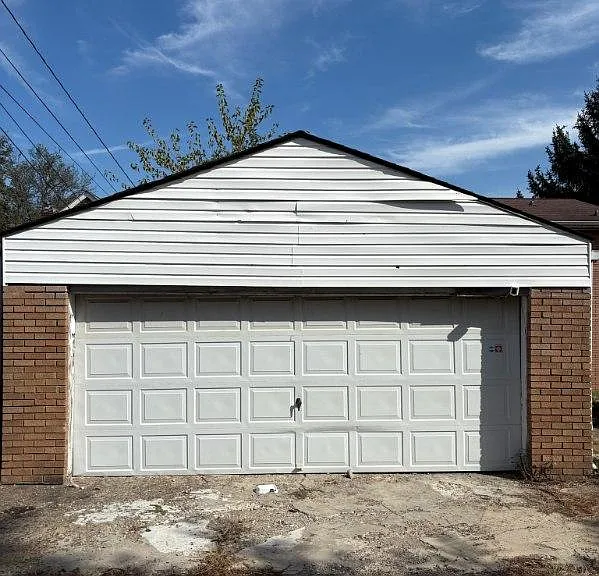 1120 Arlington Ave — Photo 15