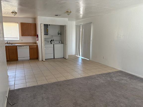 4th image of 982 N Colorado St #2