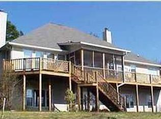 6211 Bayshore Dr, Harrison, TN 37341