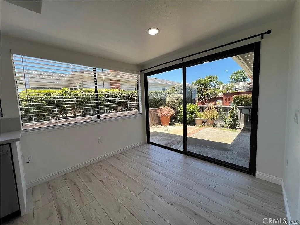 3 bed, 1618 sqft, $5,100 — Photo 3