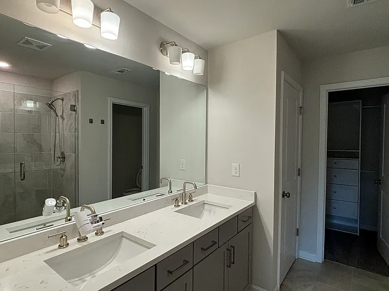 3735 Davis Cir — Photo 11