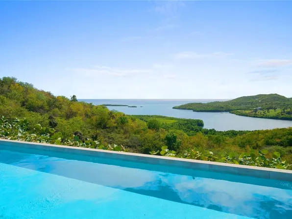 11 Barrio Frailes, Culebra, PR 00775