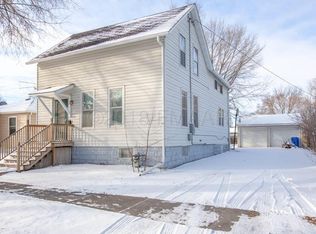 1223 15th St S, Fargo, ND 58103