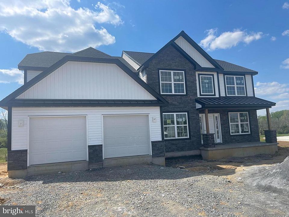 1st image of 140 Sianna Cir #33