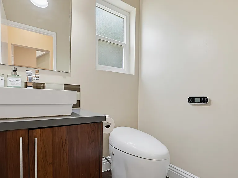 2756 Southampton Rd — Photo 21