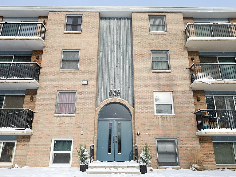 630 58th Ave SW #606 — Photo 9