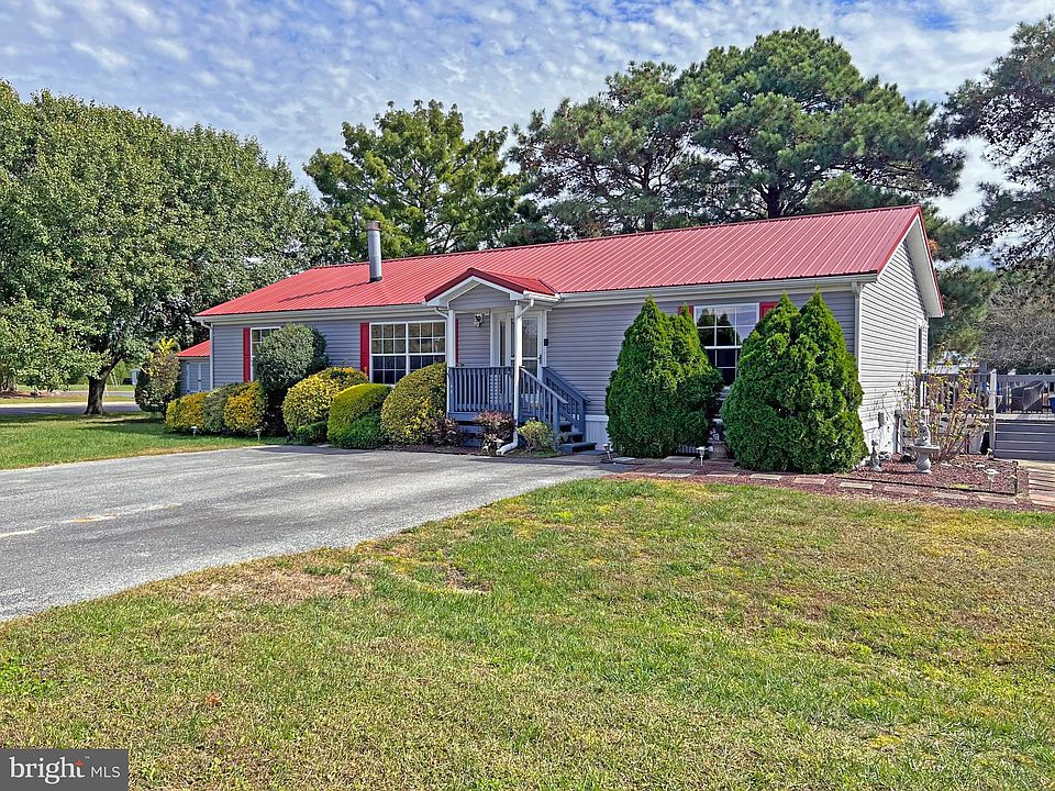 1st image of 98 Hitch Pond Cir #1
