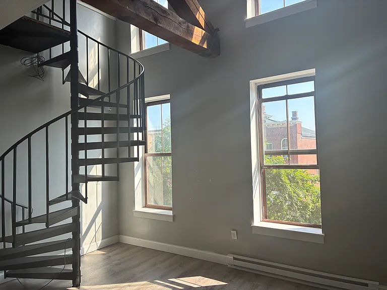 301 Main St #302 — Photo 1