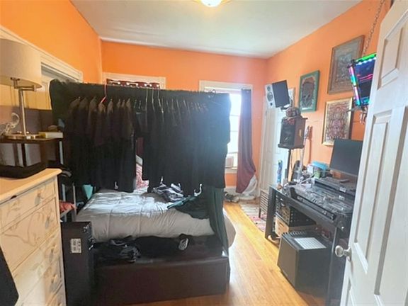 4th image of 380 Somerville Ave APT 2L