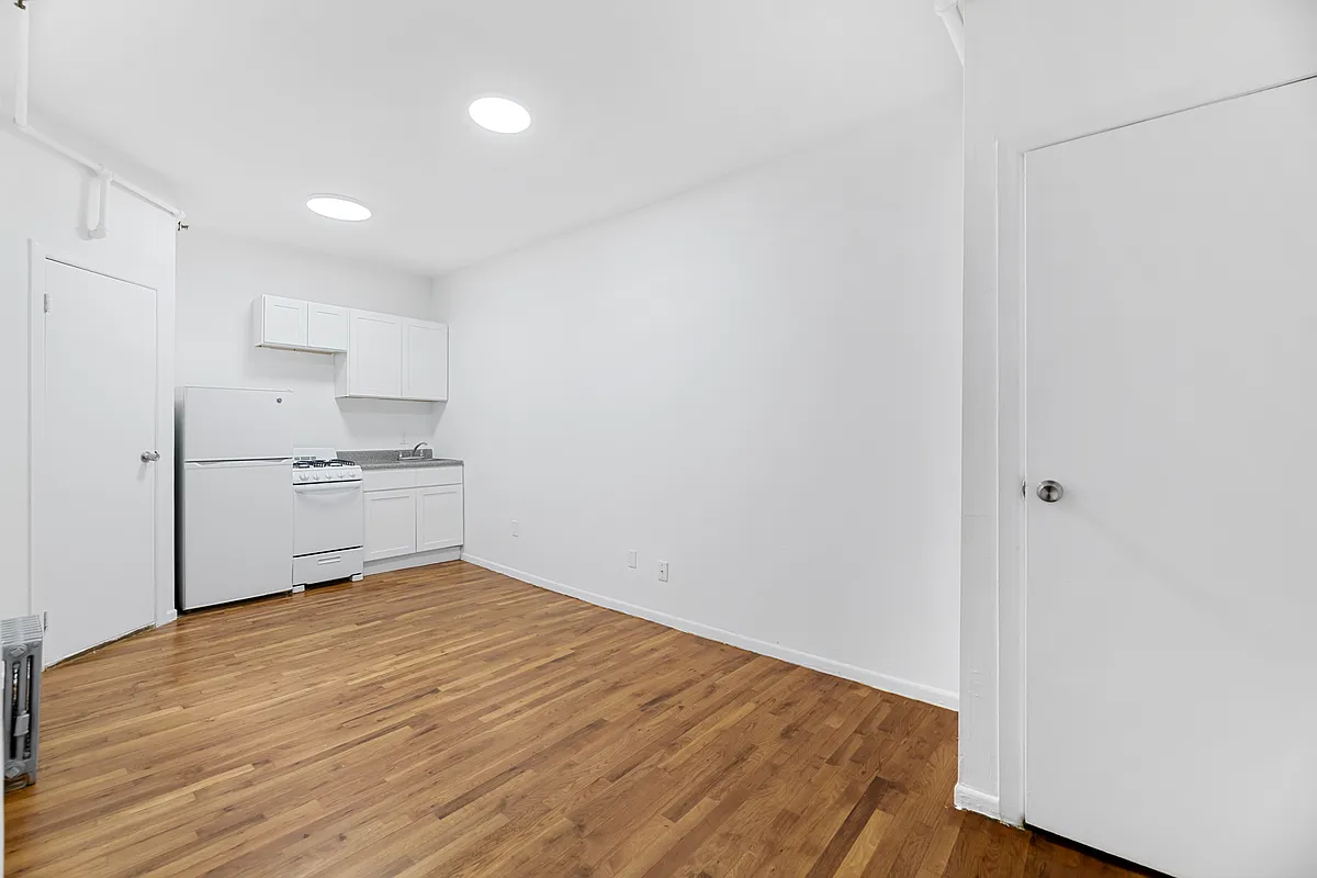Building Photo - 239 W 63rd St #1D